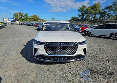 2024 Lincoln Nautilus Premiere z USA, uszkodzony, nr VIN 5LMPJ8J42RJ878069